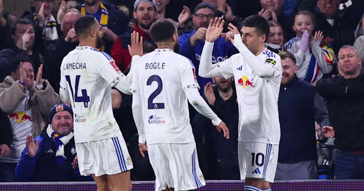 Leeds Cruise Past Norwich to Reach First FA Cup Quarter-Final in 21 Years